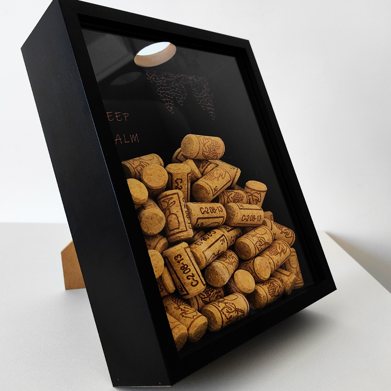 Red Wine Cork Display Frame Wo - огляд і ціна Vintage Collectible Bottles