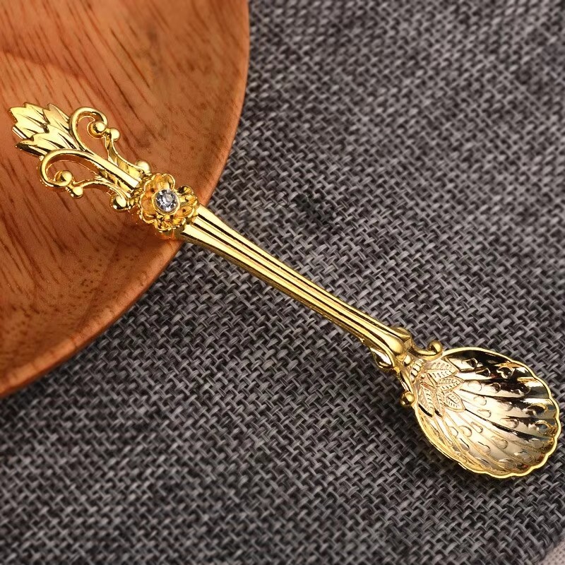 New Vintage Multiple Patterns  - огляд і ціна Vintage Collectible Spoons