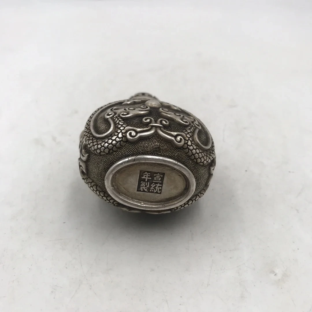Chinese White Bronze Snuff Bot - огляд і ціна Vintage Collectible Bottles